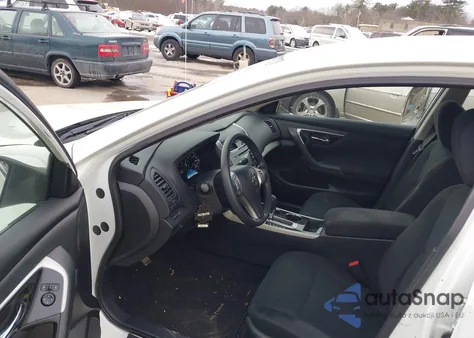 2014 Nissan Altima 2.5 S z USA, uszkodzony, nr VIN 1N4AL3AP9EC424538